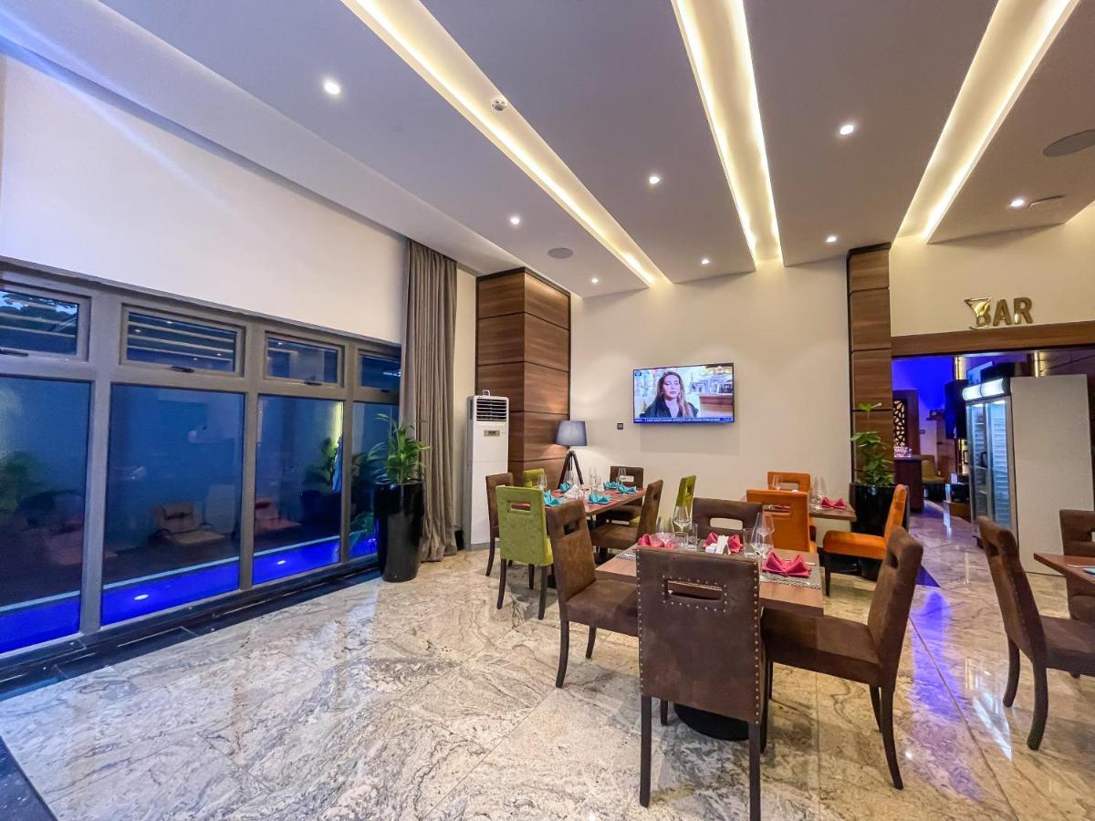 Omedel Luxury Hotel Enugu Luaran gambar