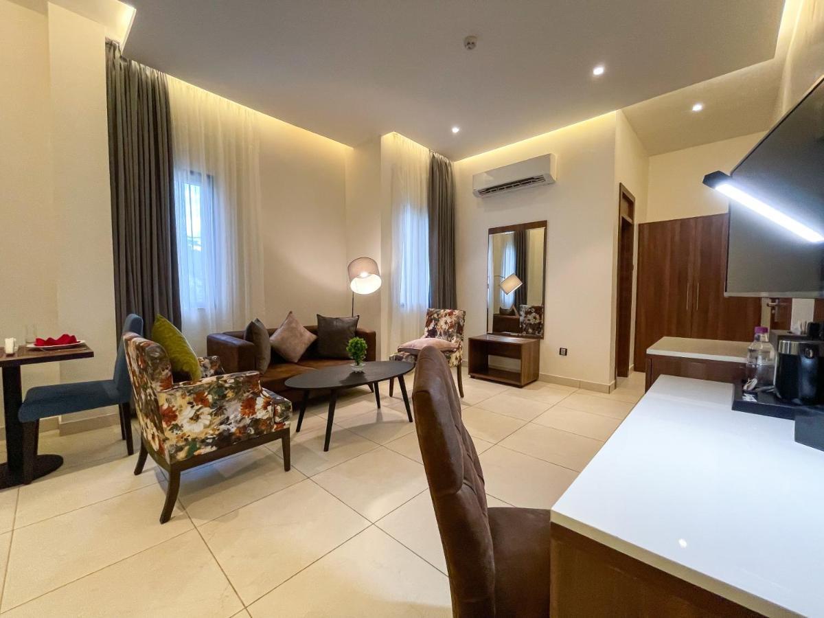 Omedel Luxury Hotel Enugu Luaran gambar