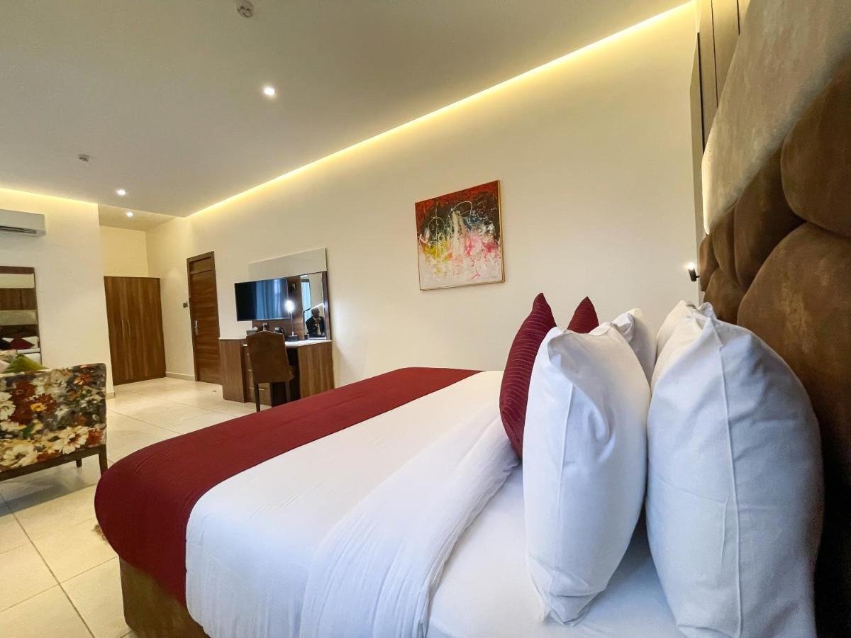 Omedel Luxury Hotel Enugu Luaran gambar