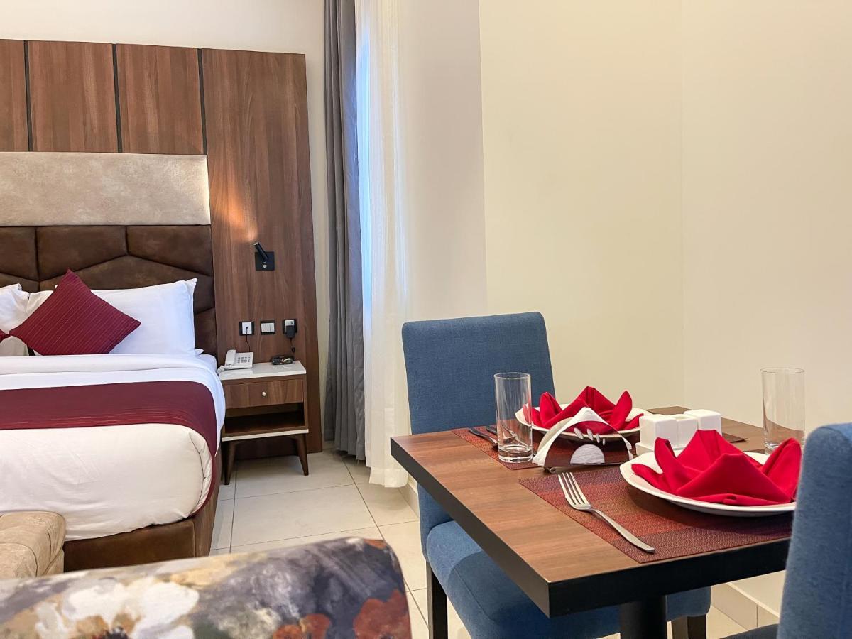 Omedel Luxury Hotel Enugu Luaran gambar