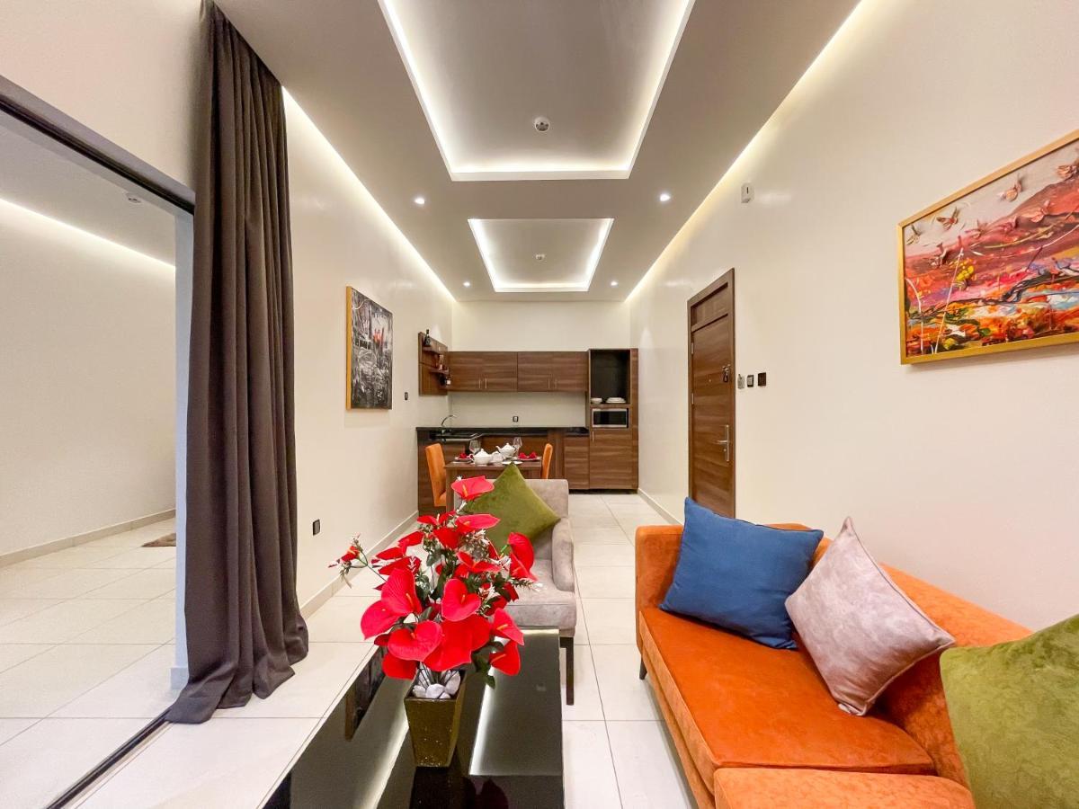 Omedel Luxury Hotel Enugu Luaran gambar