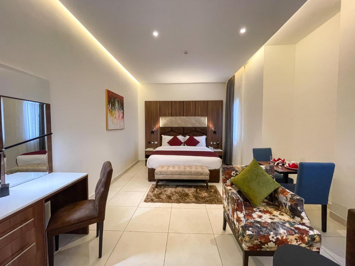Omedel Luxury Hotel Enugu Luaran gambar